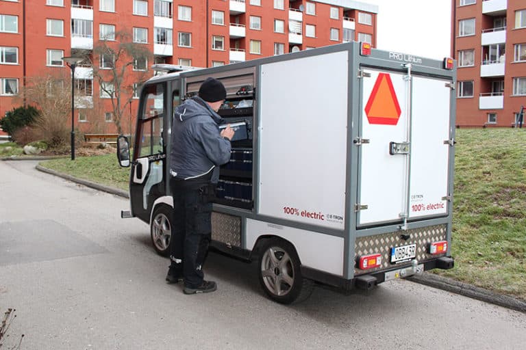 Eldrivna arbetsfordon för miljövänlig fastighetsskötsel